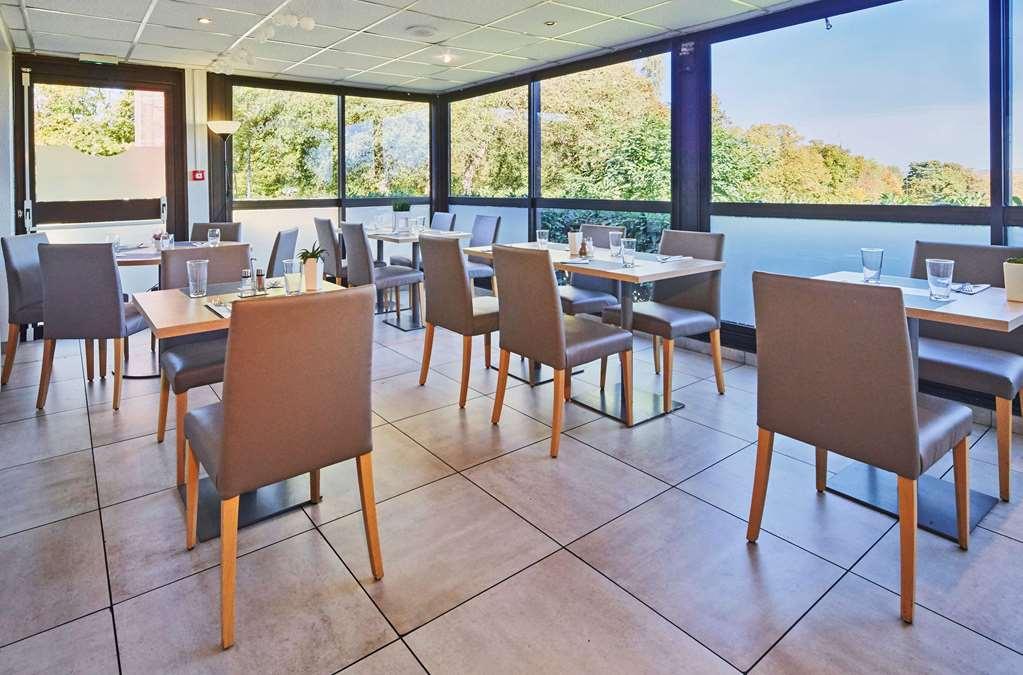 Kyriad - La Croix Verte Hotel 3*