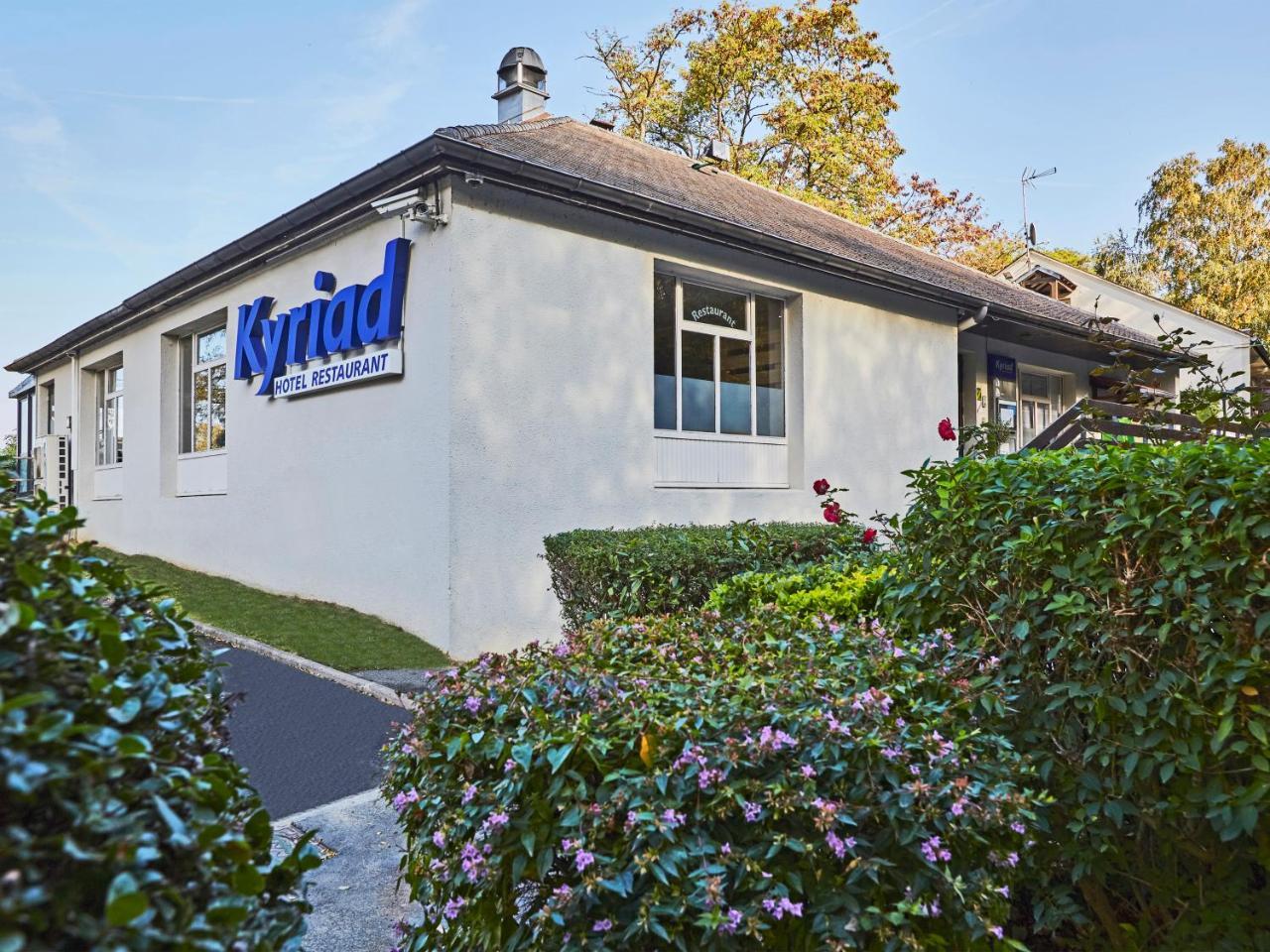 Kyriad - La Croix Verte Hotel 3*