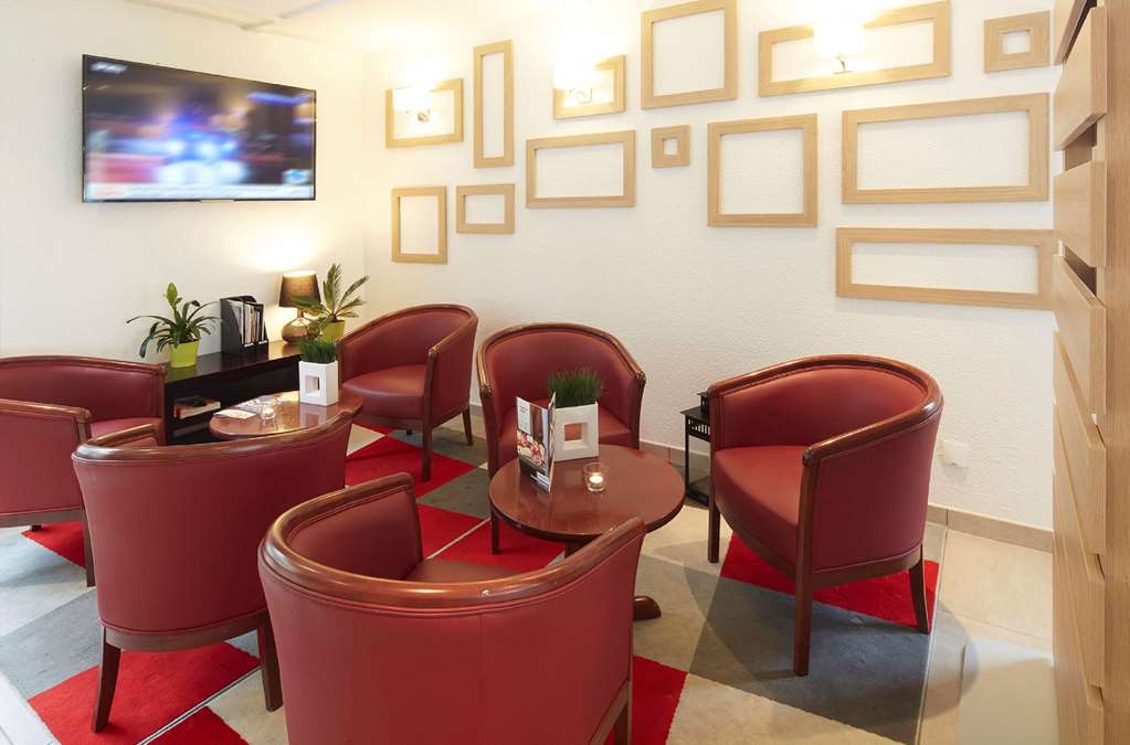 Kyriad - La Croix Verte Hotel 3*